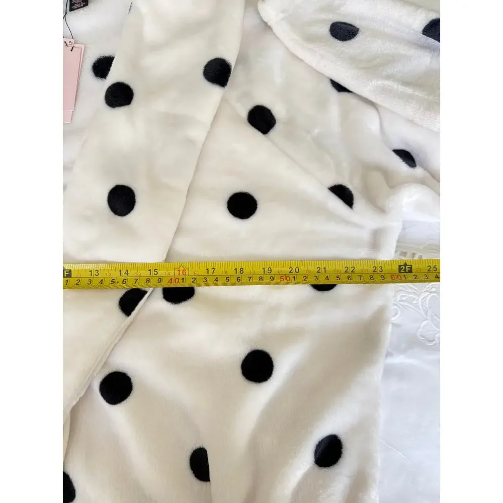 NWT Victoria's Secret Short Soft Polka Dot Plush Robe M/L and Quarter Socks Set